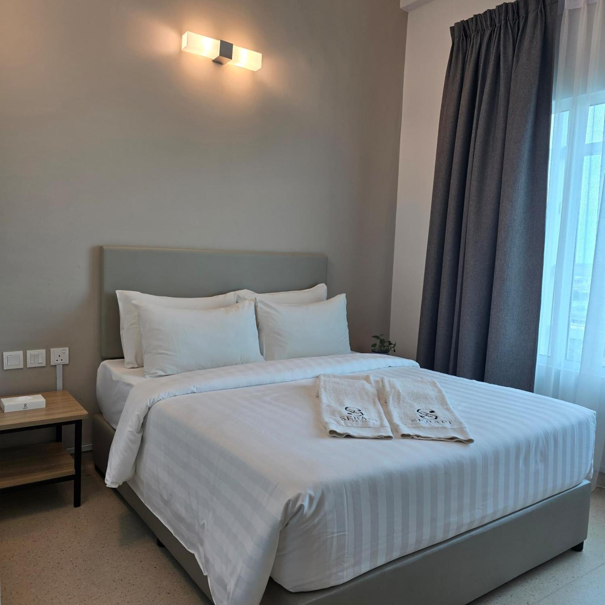 Serapi Verdure Hotel Kuching Extérieur photo